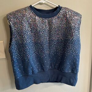 QOS sleeveless sweater top